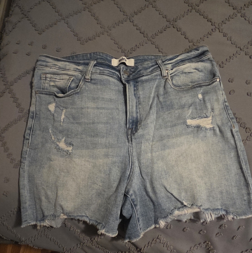 Mica Brand - Distressed Jean Shorts - 5 Inch Inseam - 1x